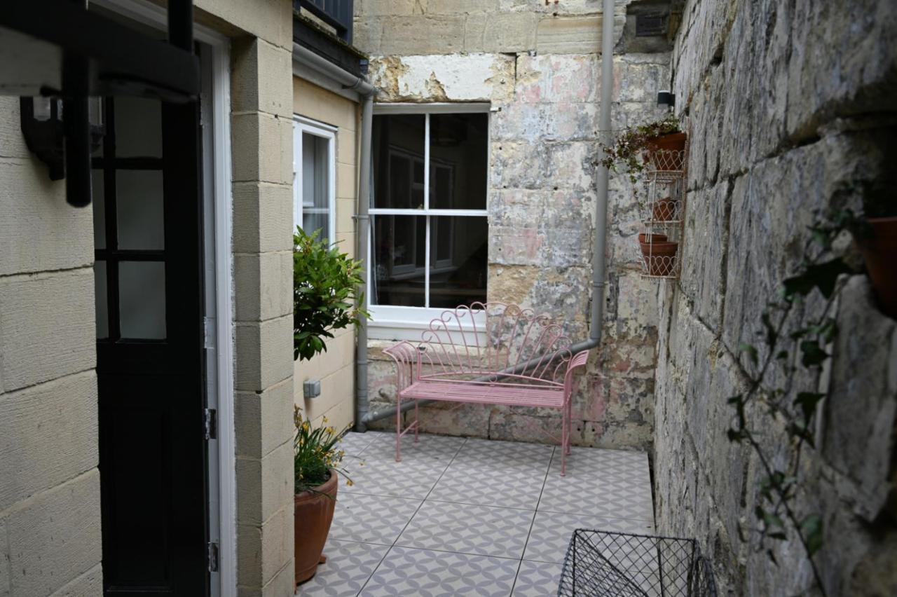 Charming Georgian Cottage With Private Sun Terrace Бат Екстериор снимка